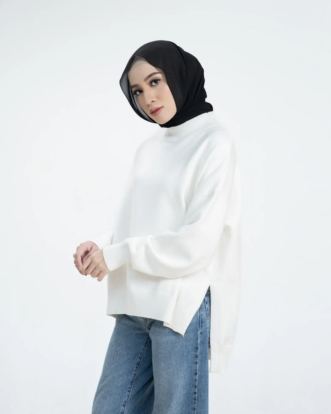 Esmee Sweater - Broken White - Sweater Atasan Knitwear Wanita - KW1720070