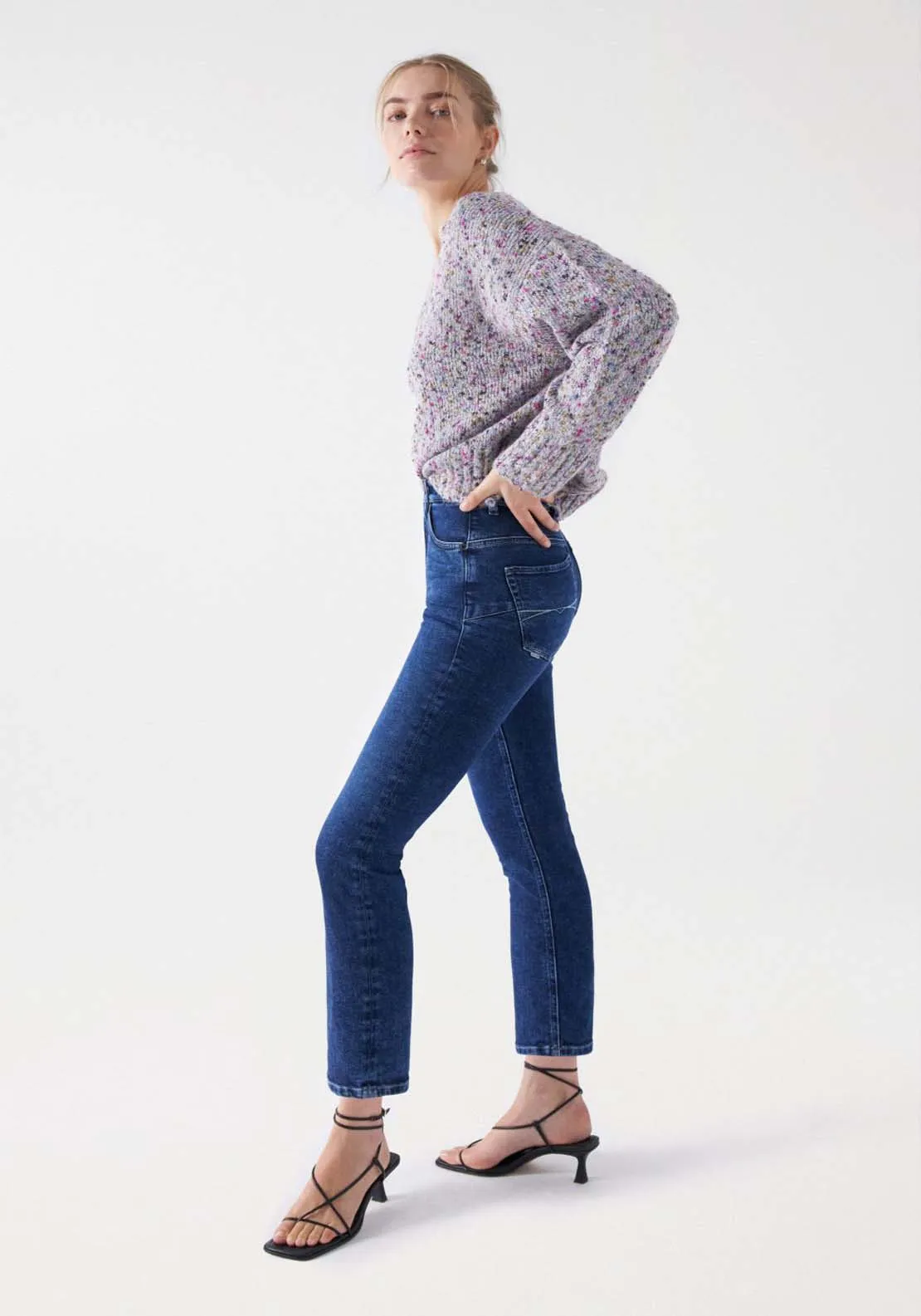 Faith Cropped Slim