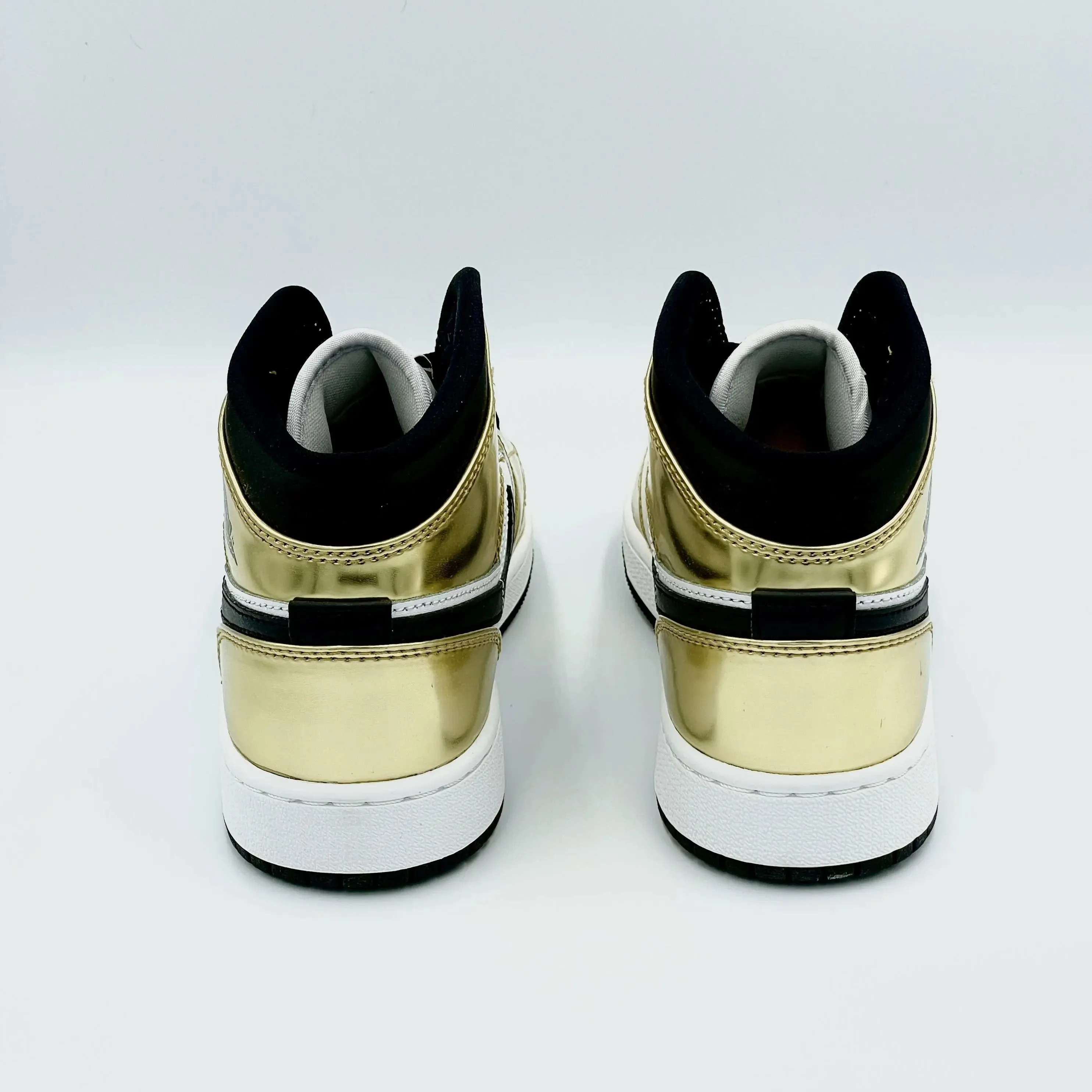 Jordan 1 Mid Metallic Gold Black White