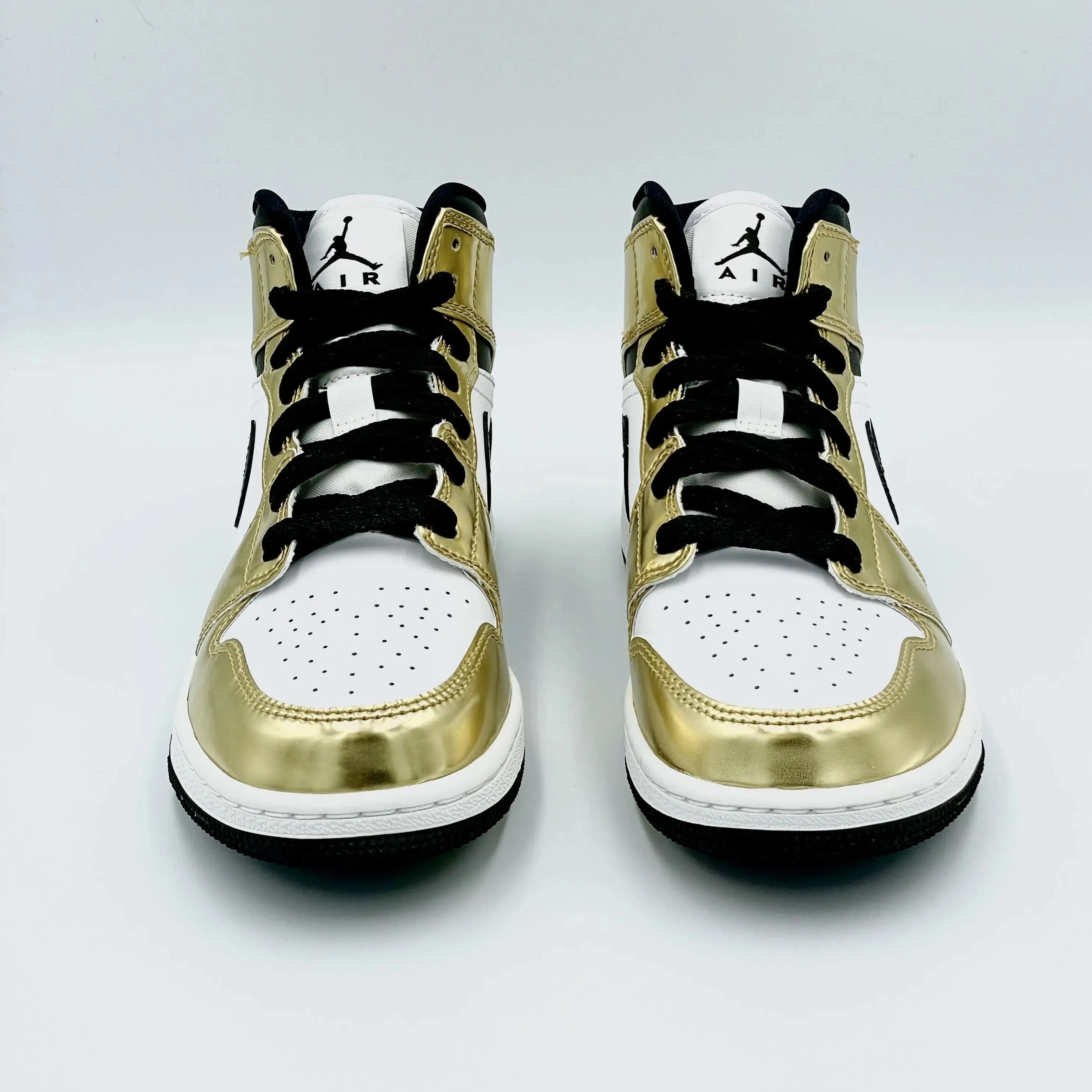 Jordan 1 Mid Metallic Gold Black White